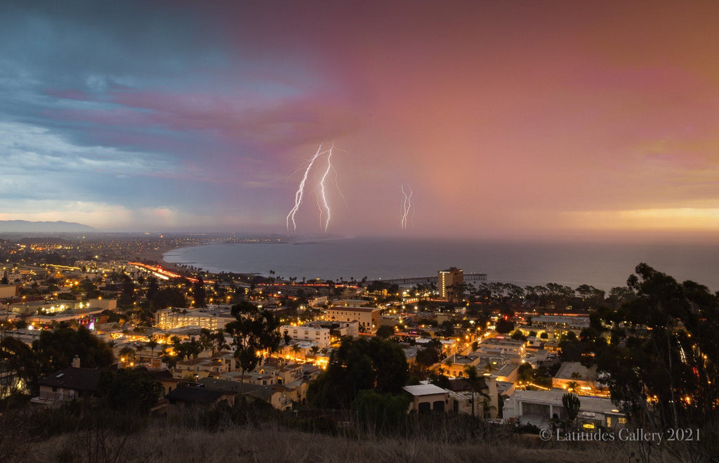Rare Lightning Storm Rolls Through Ventura